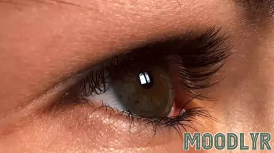 Are Whiter Eyes Really More Attractive? New Study Says It's Complicated