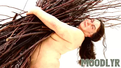 Exploring the Psychological Impact of Ron Mueck’s Sculptures