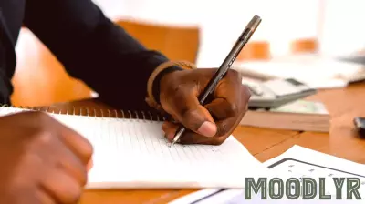 Left-handed people may have a psychological edge in competition