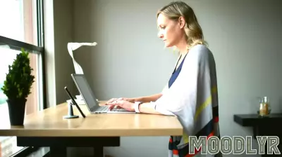 Posture can influence your mood and behavior, study suggests