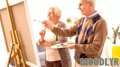 The Surprising Benefits of Creative Hobbies for a Younger Mind